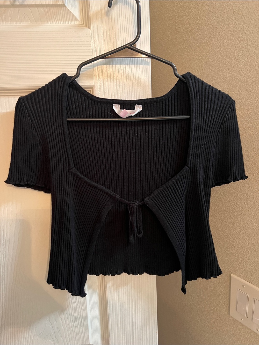 No Boundaries Black Ribbed Tie-Front Cropped Top